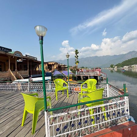 New Sea Palace Houseboats Сринагар Экстерьер фото